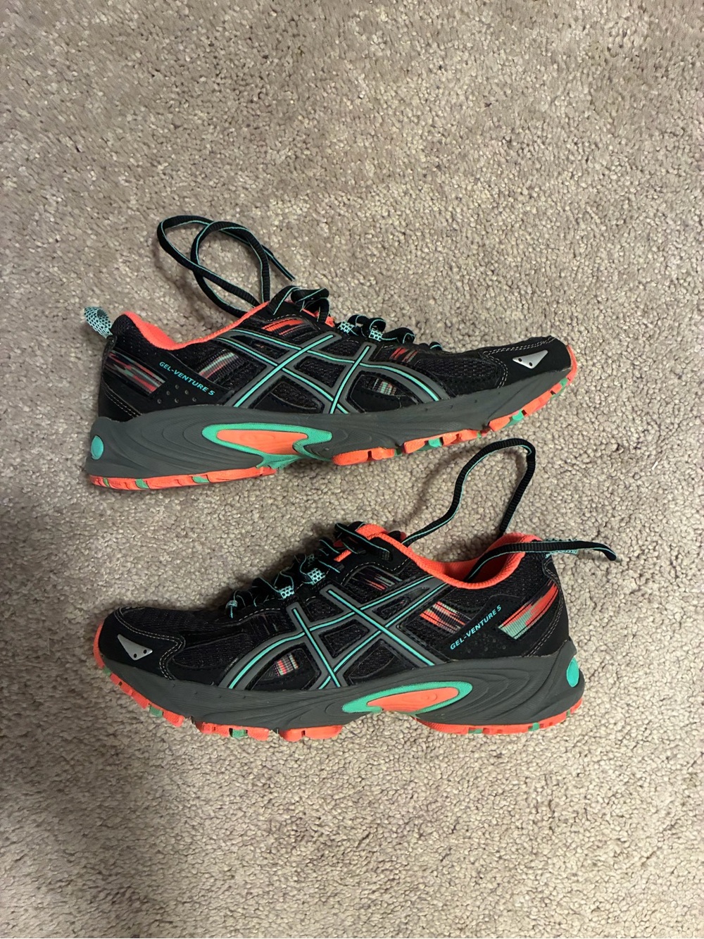 Women's Asics Running Shoes - Picture 7 of 7